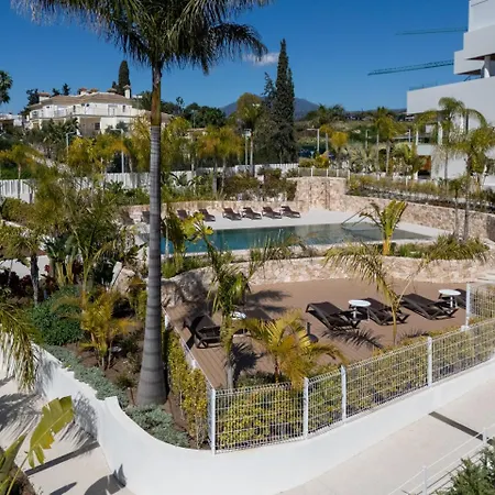 Benalus 4-bedroom Duplex In Golden Mile Apartment