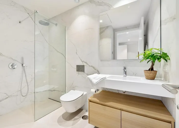 Benalus 4-bedroom Duplex In Golden Mile