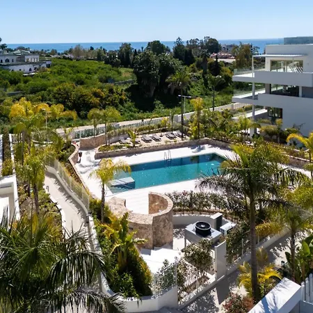 Benalus 4-bedroom Duplex In Golden Mile *