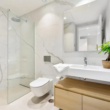 Benalus 4-bedroom Duplex In Golden Mile