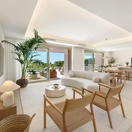 Benalus 4-bedroom Duplex In Golden Mile דירה *