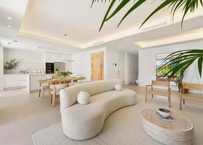 Benalus 4-bedroom Duplex In Golden Mile